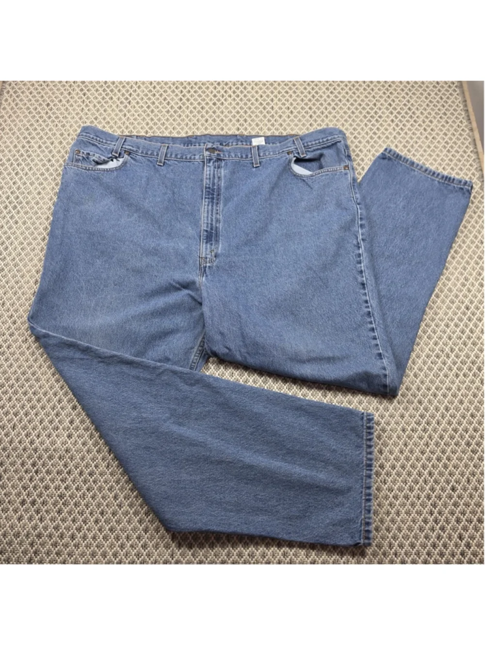 Vintage Levi’s 540 Relaxed Fit Jeans Men’s 54x32 Blue Denim Y2K Made USA